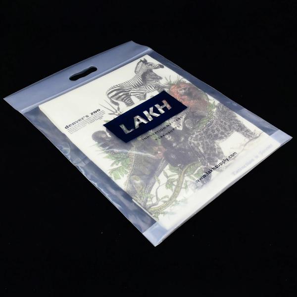 Reusable Plastic Clear Self Sealing Bags For Environmentally Friendly Packaging