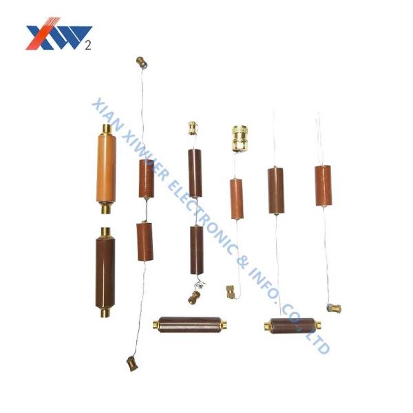 Capacitor de linha em directo para equipamento de comutação Voltagem nominal de funcionamento 24 kV Ultra alta frequência até 30 MHz