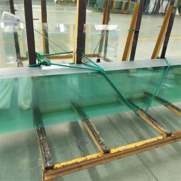 Customized Ultra Clear Low Iron Glass 3mm - 19mm Glass For Window And Doors