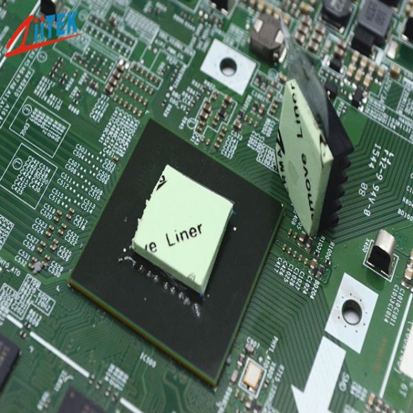 1mmT Thickness High Quality And High Conductivity 3W Green Thermal Silicone Sticky Conductive Pad For Set Top Box