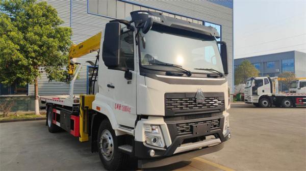 Hot sale Sinotruk Howo New LHD RHD 10ton Street Wrecker Flat Bed Tow Truck Mounted Crane
