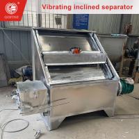 Séparateur liquide-solide incliné par vibration pour le traitement des boues urbaines