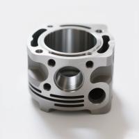 Finition de surface polie et résistance à l'usure pour l'usinage CNC personnalisé de blocs-cylindres selon plans/échantillons