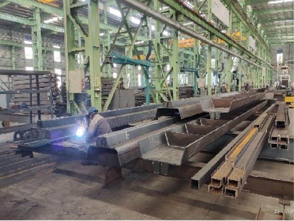 Résistance aux intempéries Fabrication en acier personnalisé AISC ASTM Standard pour rail