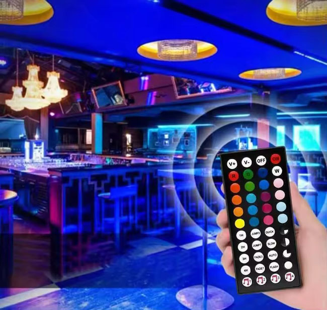 4Pin RGB Light Strip Controller Интеллектуальная музыка Bluetooth 44 клавиатуры дистанционное управление