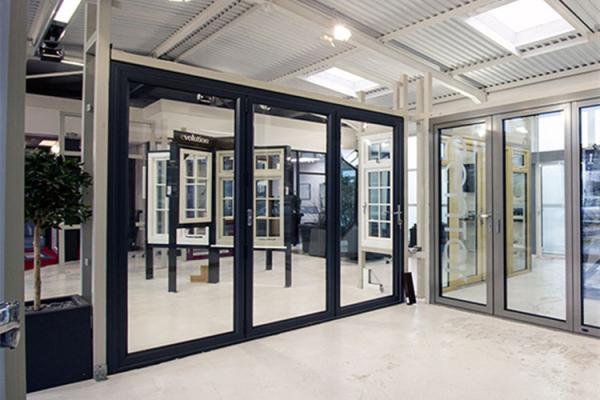 Contemporary Design Aluminum Sliding Glass Doors Sound Insulation Customized Size