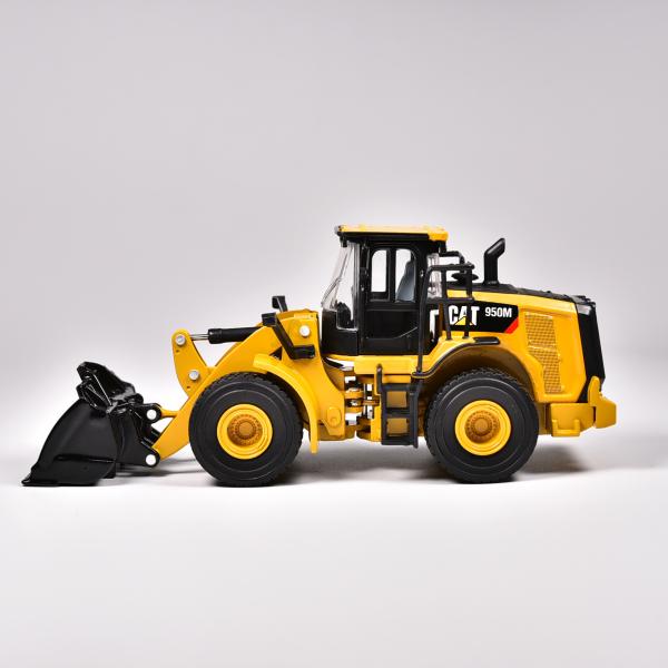 1/64 Scale  950M Wheel Loader Diecast Alloy Model Construction Toy Gift
