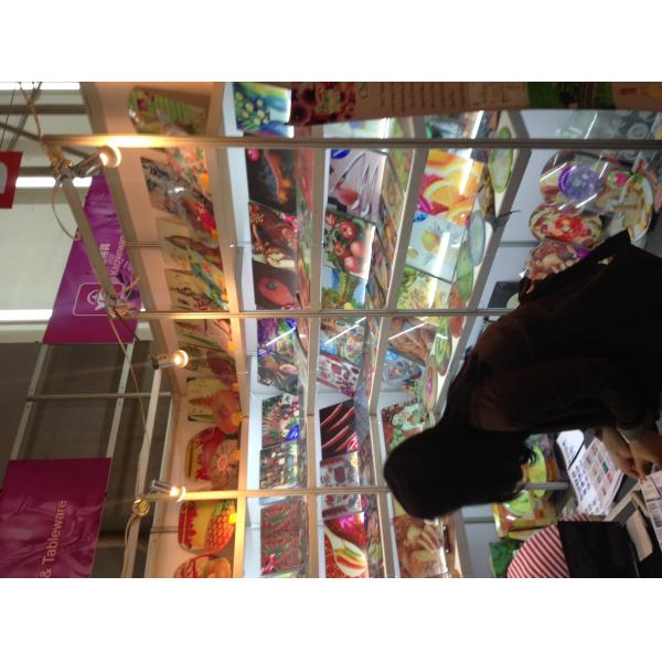 Sustainable Design Style Serving Tray with Tempered Cutting Board and Smooth Surface