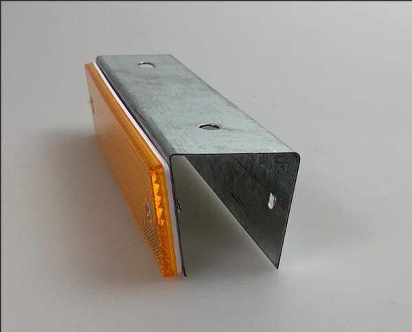 Plastic Road Marking Reflector for Highway Customized Shape for Safe Road Facilities