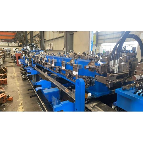 Equipo de máquinas para la conformación de villas de acero ligero