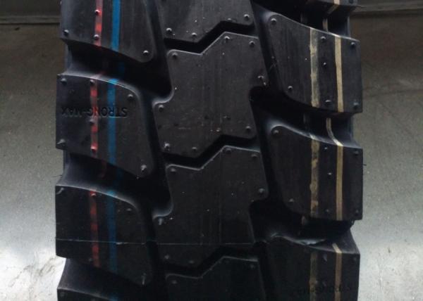 All Steel Radial Light Truck Tires 6.00R13LT Lug Type Tread For City Roads