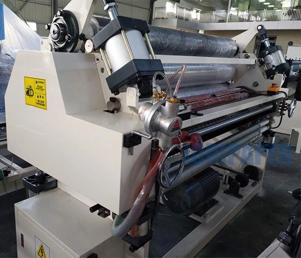 7.5KW 150 режет/минимальная машина резца крена салфетки туалета