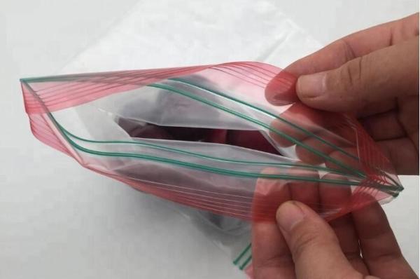 PE Transparent double zipper sealing bag wholesale double self-styled zipper bag, Turkey Bringing Bag With Double Zipper