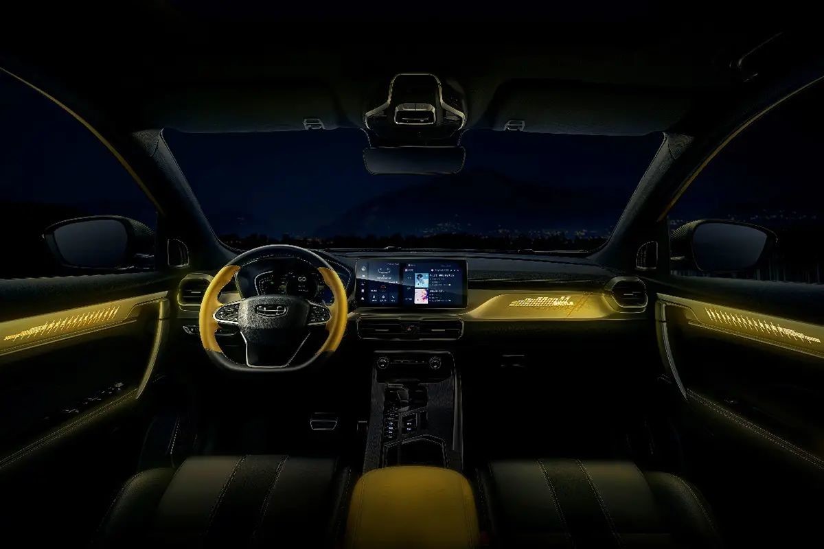 200 км/ч Максимальная скорость Бензиновый автомобиль Geely Coolray Bin Yue L Бензиновый автомобиль