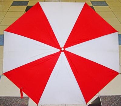Standard umbrella with J-shaped wooden handle