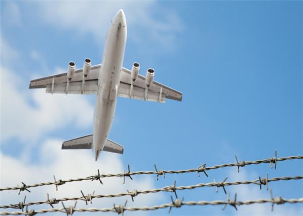 Silver High Security Barbed Wire Airport Fence With Razor Wire Double Barb