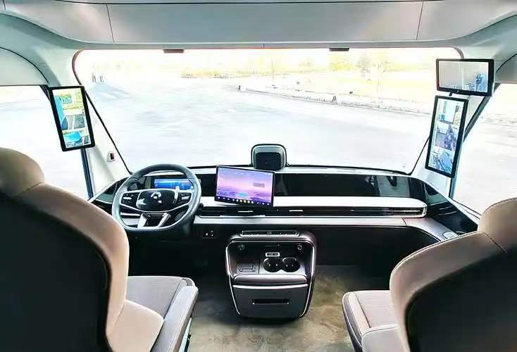6x4 952HP Foton BEACON Hydrogen Electric Tractor - Zero Emission 6x4 Heavy Duty Tractor - new energy tractor truck - long haul heavy duty truck