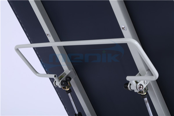 3 Sections Electric Medical Physician Exam Tables With Foot Switch For Clinic