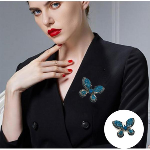 Green Alloy Fashion Brooch Pin , Butterfly Diamond Brooch 2.8cm Height