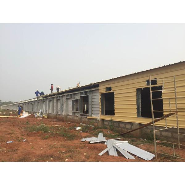 Окрашенная стальная конструкция птицекомнат