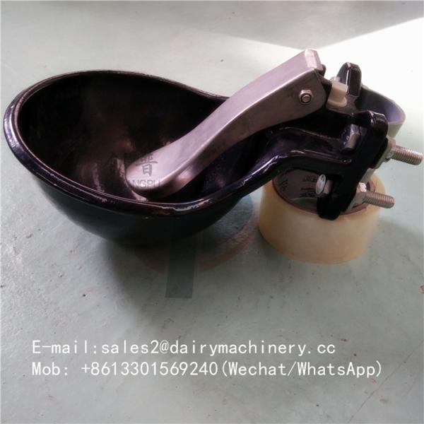 Cow Farm Equipment Cast Iron Drinking Water Bowl with 1.8L Volume