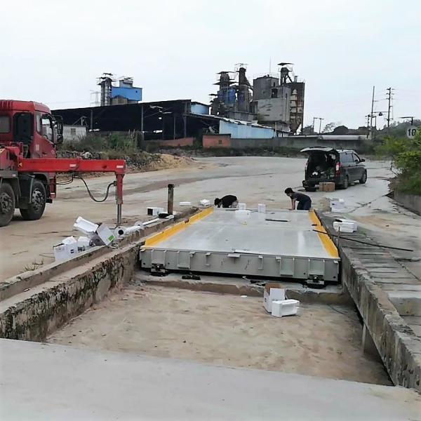 Chinese Weighbridge Manufacturer OIML Approval Digital 3*18M 100T Truck Scale