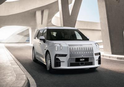 5 terme électrique de la voiture 702-822KM de Geely Zeekr Ev 009 Zeekr de sièges des portes 6 long
