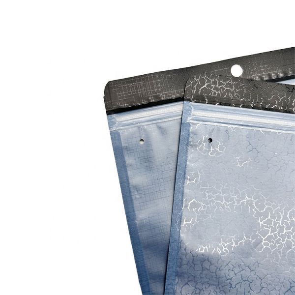 Stand Up Pouch Custom Printing Clear Window Resealable Zipper Bags with Hang Hole Heat Sealing Perfect Underwear Towel Mask