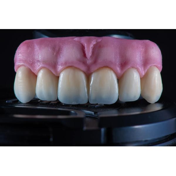 Блок Zirconia 6 слоев разнослоистый зубоврачебный для астетического восстановления