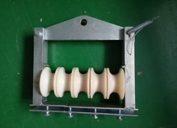 Customized Nylon Cable Pulley , Galvanized Steel Frame Nylon Pulley Block