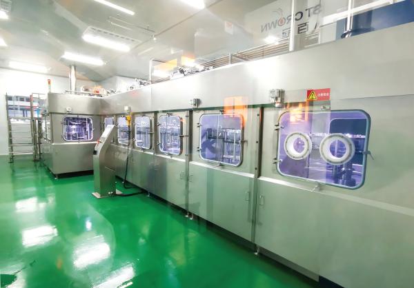 Streamline Mineral Water Filling Line Production Equipment For Food Beverage