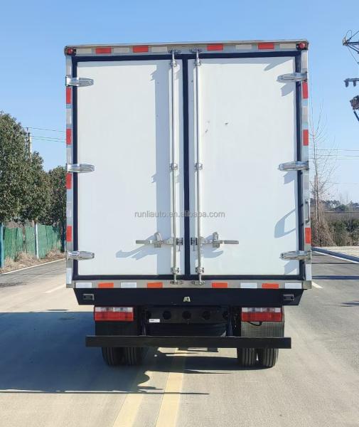Factory Promotion Refrigerator Truck Customized Cold Special Freezer  FAW JieFang Heavy Duty Box Refrigerated Truck