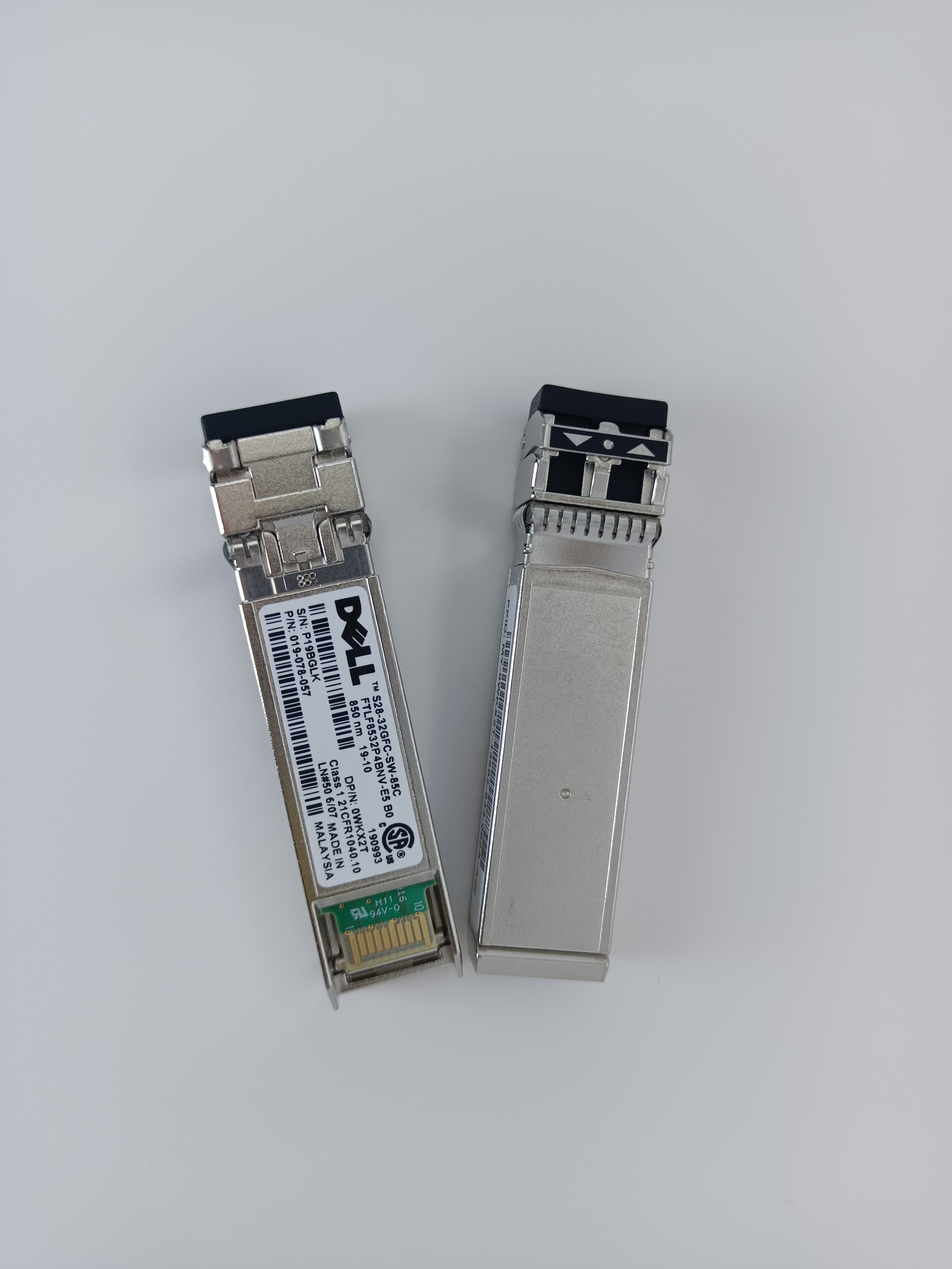 Модуль FTLF8532P4BNV-E5 приемопередатчика Dell 32G SFP+