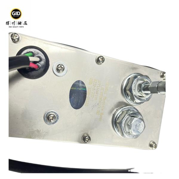 R215LC7 21EN-32340 Hyundai Excavator HCE Actuator ACCEL Engine Throttle Motor