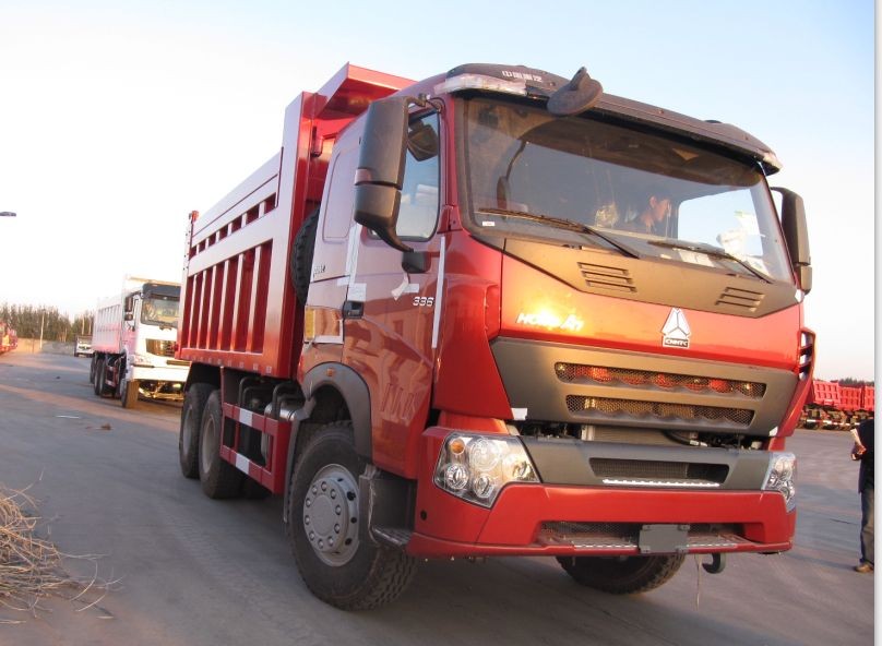 Тележка сброса SINOTRUK Tipper HOWO A7 336HP для горнодобывающей промышленности ZZ3257N3847N1