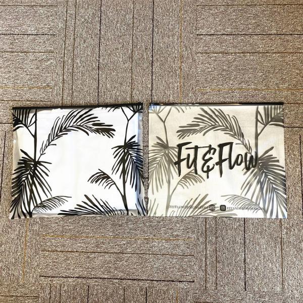 Custom Printed Logo Frosted Plastic Bag Clothes Zip Lock Self Sealing Bag Clothing Packaging Frosted Zipper Bags