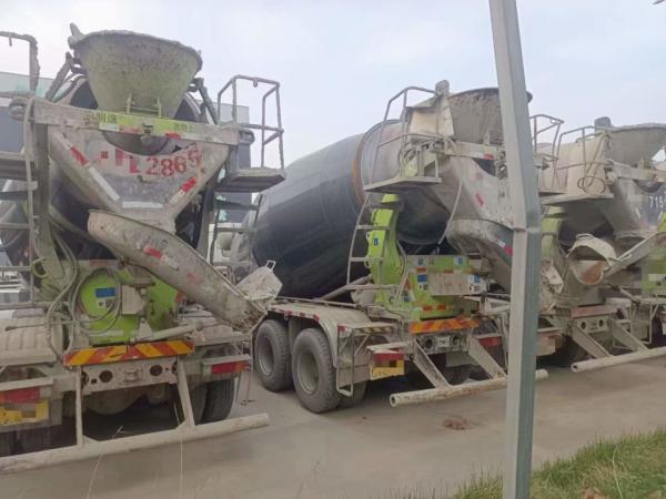 Zoomlion HOWO Used Concrete Mixer Truck Second Hand 6.87L Engine Displacement