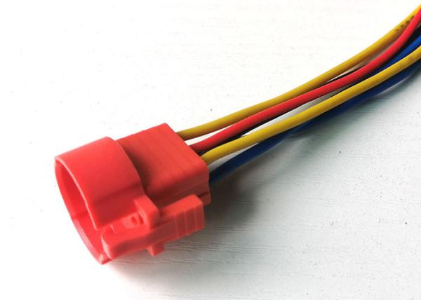 a lâmpada conduzida amarela de 12V 220v iluminou o interruptor de tecla momentâneo
