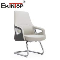 Des chaises de bureau ergonomiques à dos moyen modernes
