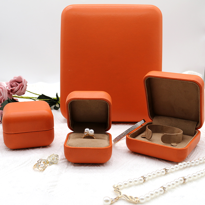 OEM PU Leather Jewelry Box Ring And Necklace Packaging PU Leatherette Necklace Box