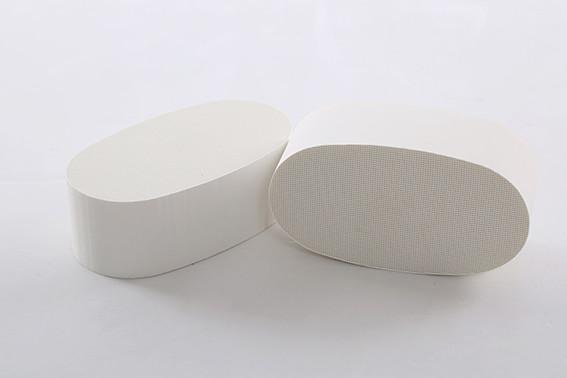 Carcaça cerâmica catalítica do Cordierite da resistência de choque térmico do portador de Al2O3 SiO2