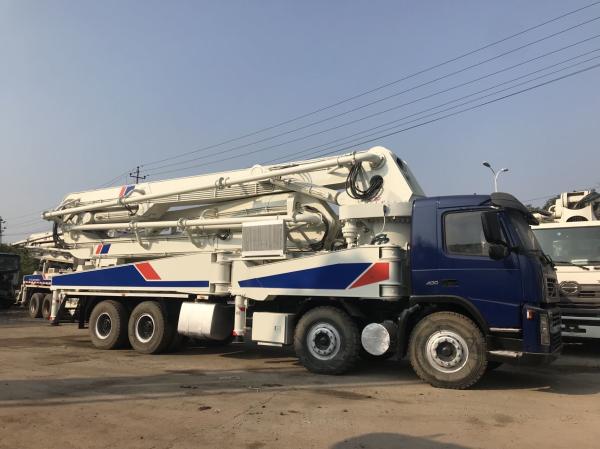 O caminhão concreto Zoomlion 47m Volvo da bomba do crescimento da bomba do reboque usou o caminhão da bomba