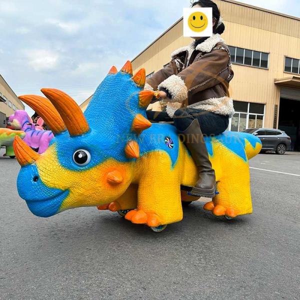 Triceratops Design Electric Dinosaur Ride For Entertainment Centers 100kg Capacity