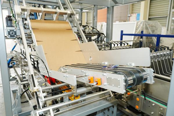 Tetra Brik Bottle Automated Case Packer Machine Customized