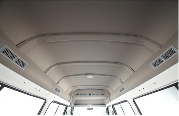 4.9m - 5.2m RHD Haise Van Gasoline 12 - 15seats Passenger LHD Or Mini Bus