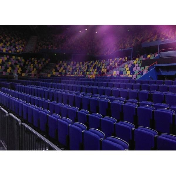 Обитые телескопичные системы посадочных мест для театра/аудитории/кино