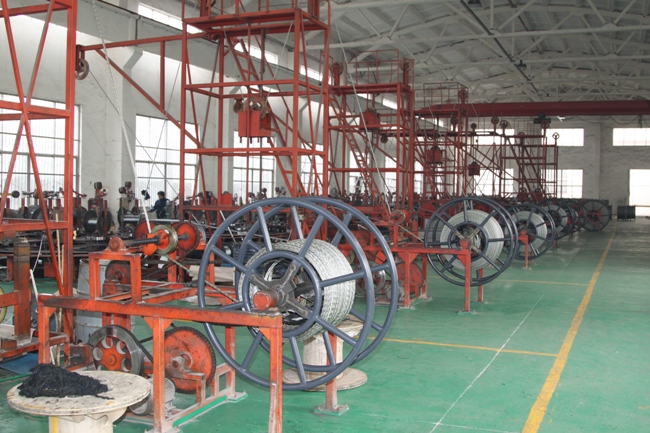 Проводник зубчатого кривошипного диска 1300 Tensioner 40kN 4tons высоковольтного кабеля гидравлические максимальный 40mm