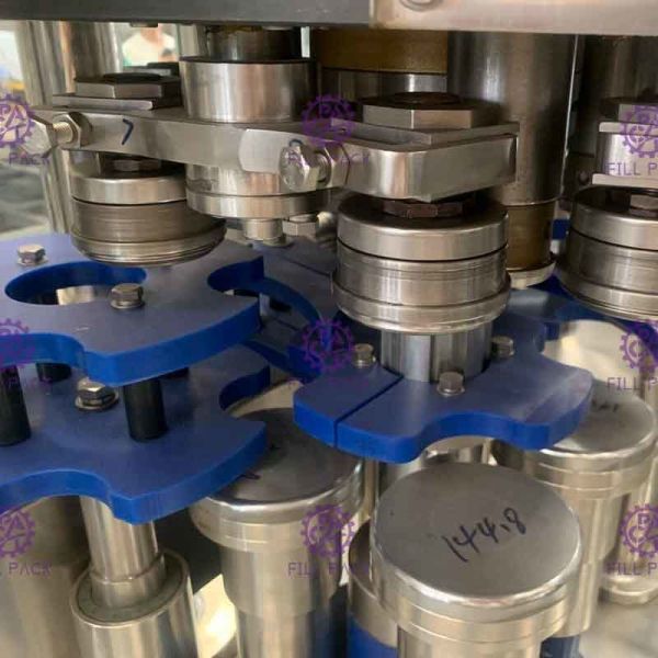 2 In 1 Monoblock Bottle Filling Machine For Plastic Cans
