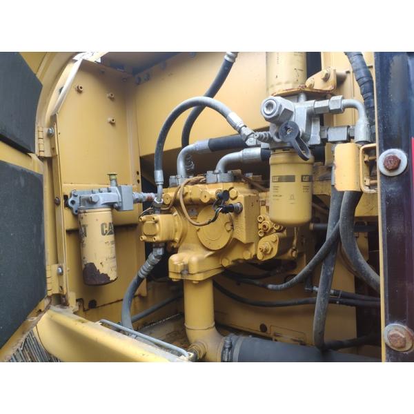 Preowned 23T Excavator with 1.2M Bucket Capacity CAT Engine Spain Showroom