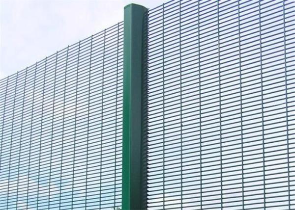 2.4m Anti Cut 5mm 358 Welded Mesh Fencing Anti Theft Welded Wire Fence